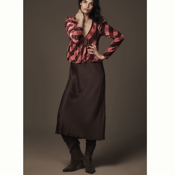 Maeve Checkered Puff Sleeve Velvet Blouse in Pink and Brown - Picture 3 of 8